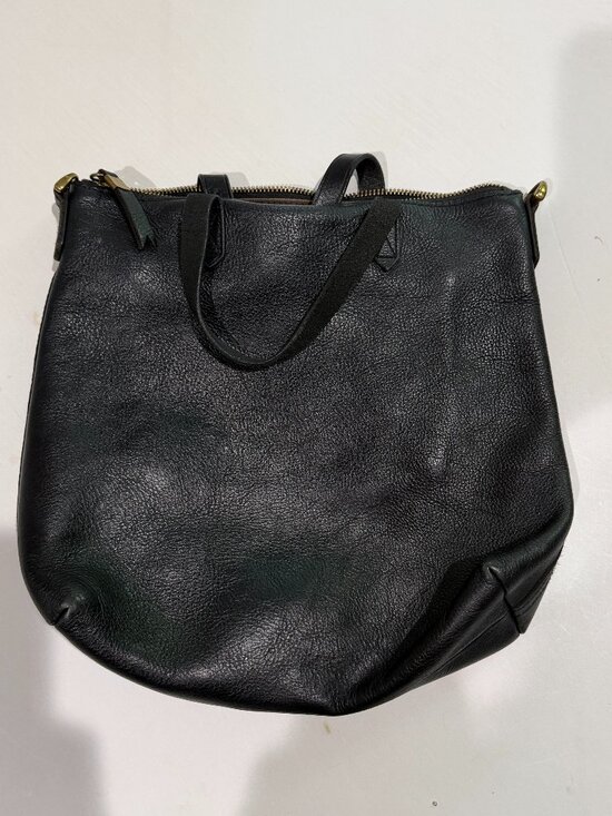 Madewell Handbags - Madewell Black Leather Purse No Strap